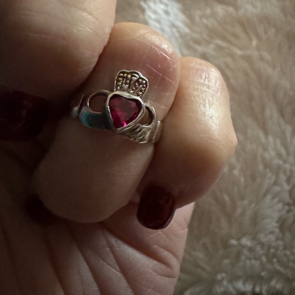 Vintage Claddagh Ring With Ruby Heart Sterling Si… - image 2